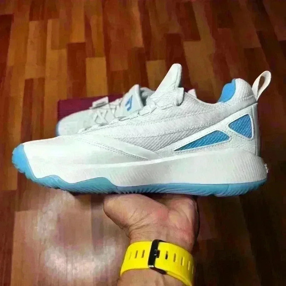 💰HUGE CLEARANCE SALE 💰 Adidas Dame Certified  2 Low Damian Lillard mens d’hier - Picture 3 of 14